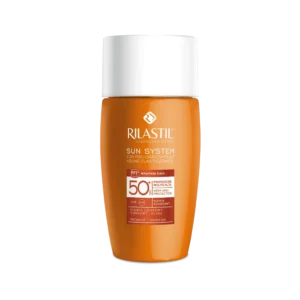 فلوئید ضد آفتاب رنگی ریلاستیل ⁺SPF50 با حجم ۵۰ میلی لیتر