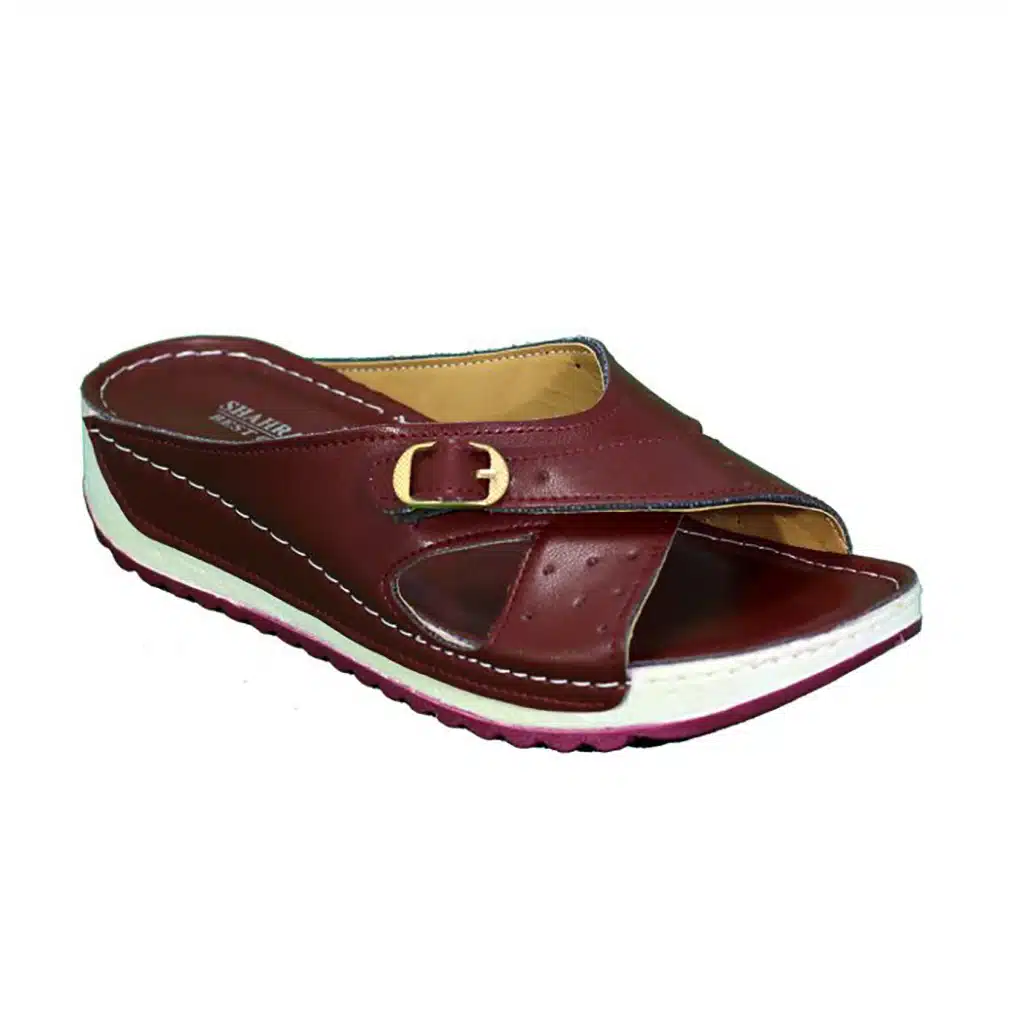 Shahramteb-Womens-medical-slippers-Model-1024-2.jpg.webp صندل طبی سگک دار زرشکی زنانه شهرام طب مدل 1024