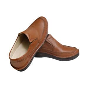 کفش طبی کاراملی مردانه شهرام طب مدل کلارک چرمی